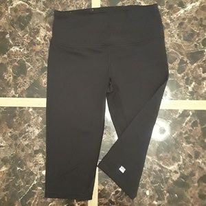 Victoria's Secret, VSX, Capri workout pants
